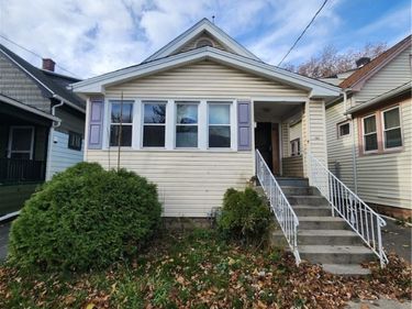 102 Carl Street, Buffalo, NY 14215