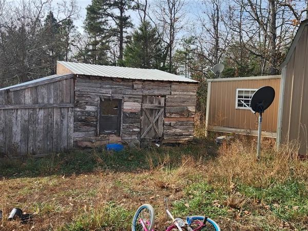 585 Private Lane 601, Licking, MO 65542