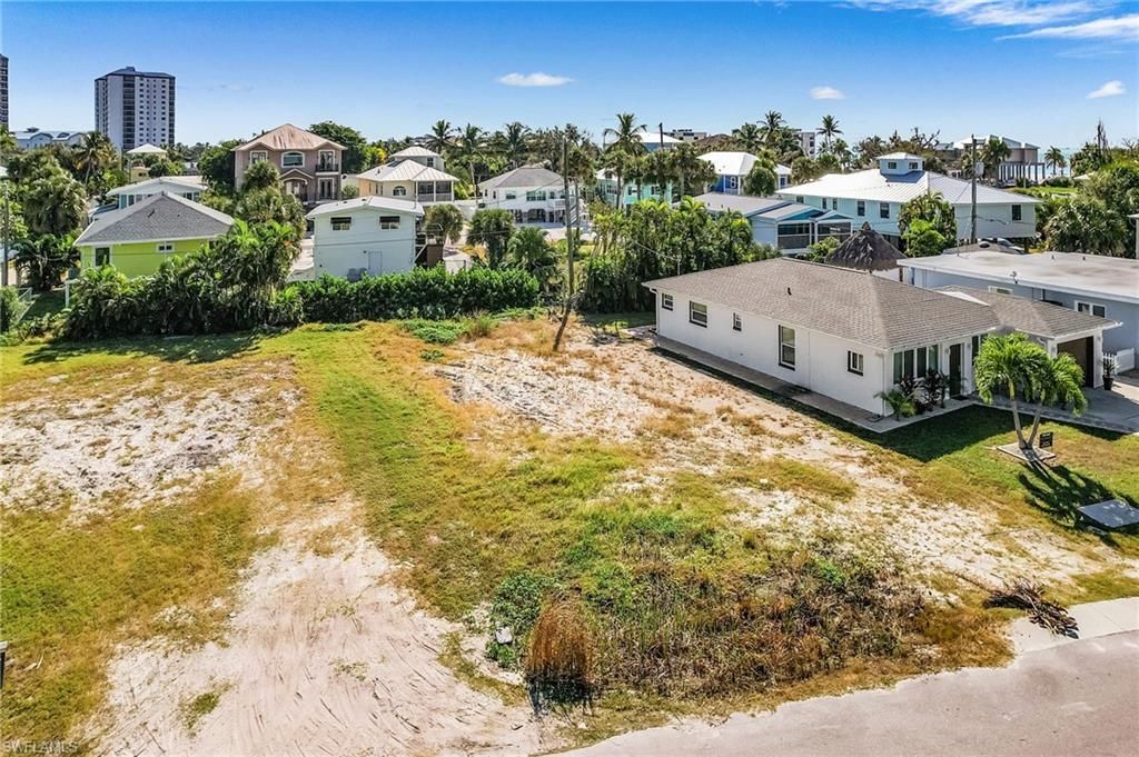 140 Hercules Dr, Fort Myers Beach, FL 33931 Photo