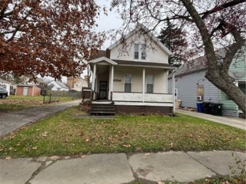 6700 Hosmer Avenue, Cleveland, OH 44105 Photo 2