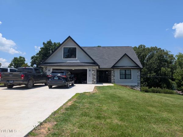 1148 Biltmore Place, Piney Flats, TN 37686