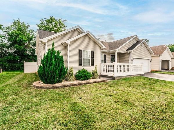 621 Sagittarius Avenue , Bowling Green, KY 42101