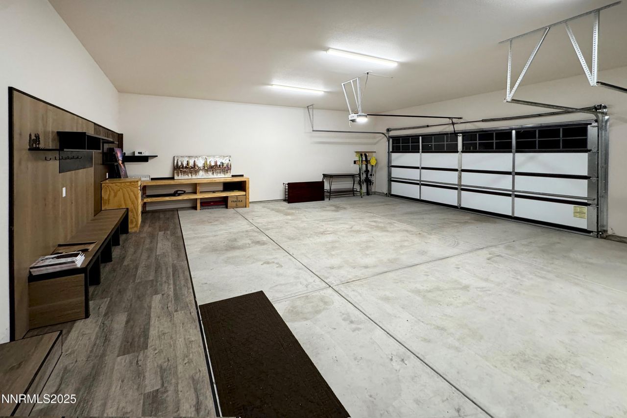 912 Holstein Court, Gardnerville, NV 89460 Photo