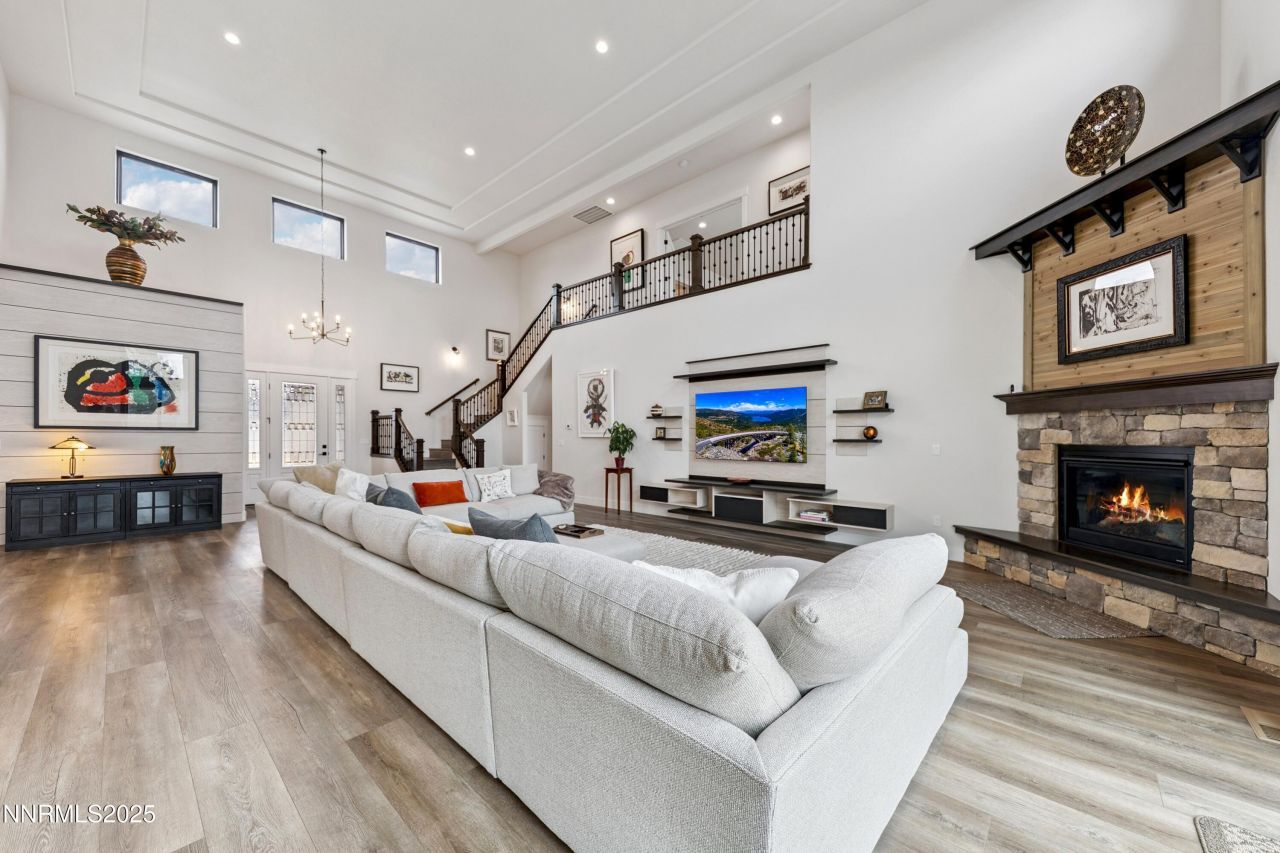 912 Holstein Court, Gardnerville, NV 89460 Photo