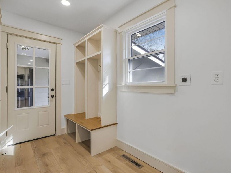 944 Fieldson Drive, Heath, OH 43056 Photo 13