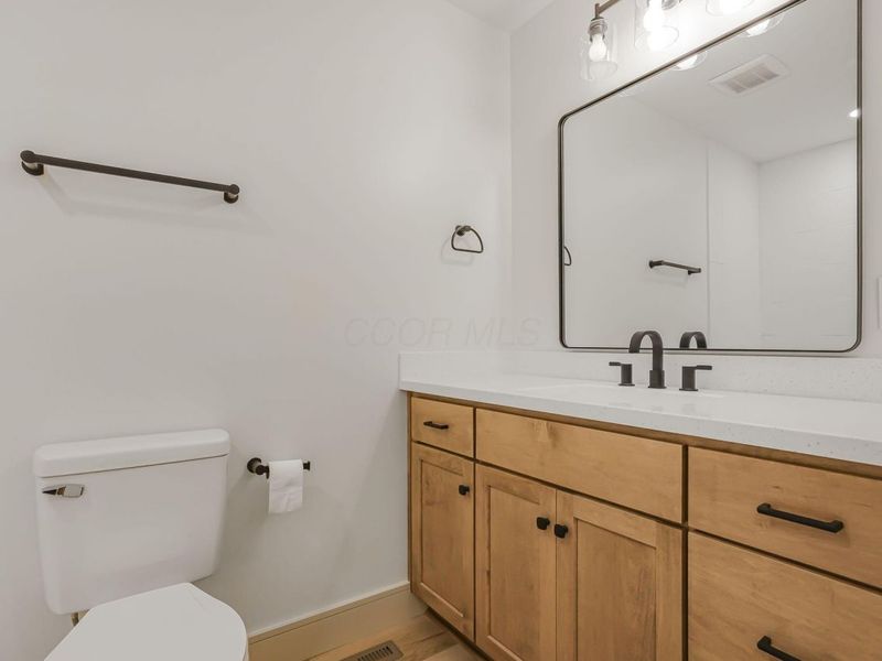 944 Fieldson Drive, Heath, OH 43056 Photo 18