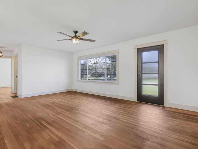 944 Fieldson Drive, Heath, OH 43056 Photo 4