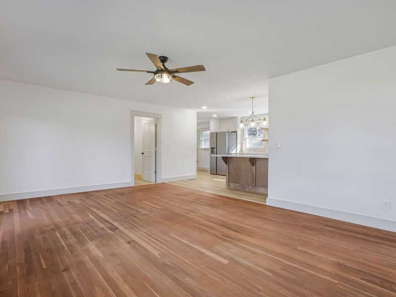 944 Fieldson Drive, Heath, OH 43056 Photo 5