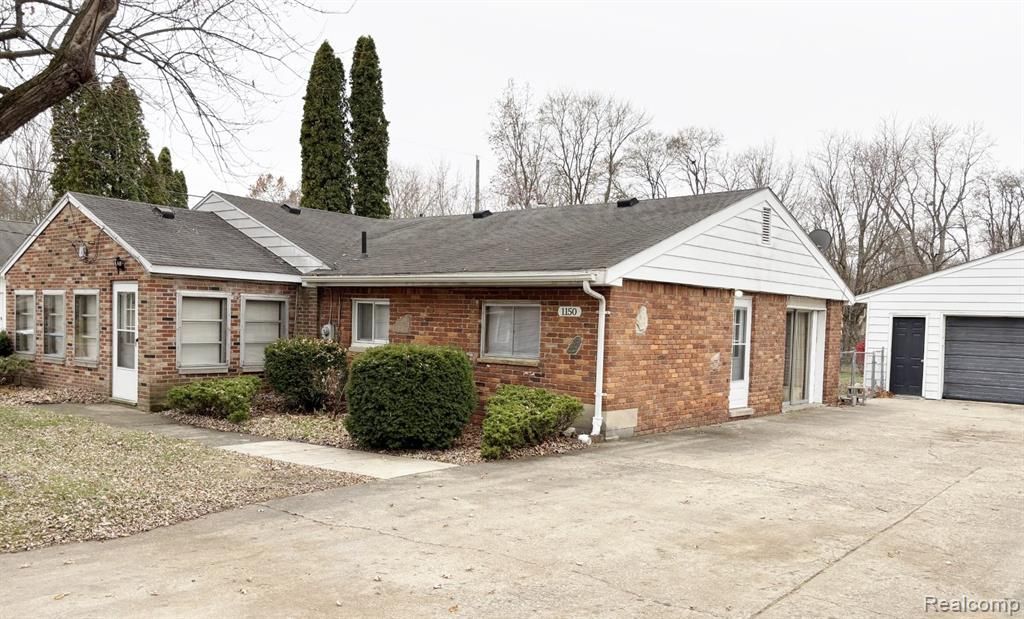 1150 Jay Street, Waterford Township, MI 48327 Main Photo