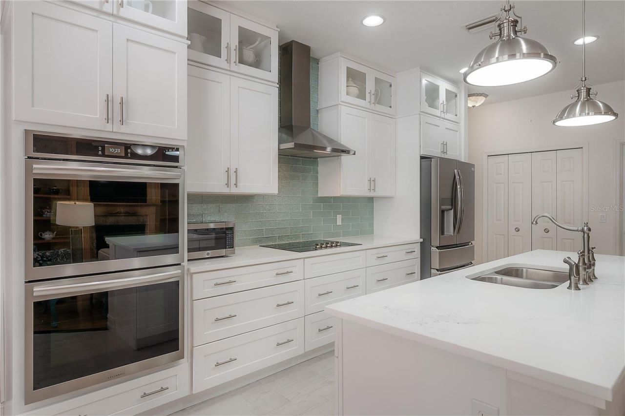 12108 Riverhills Drive, Temple Terrace, FL 33617 Photo