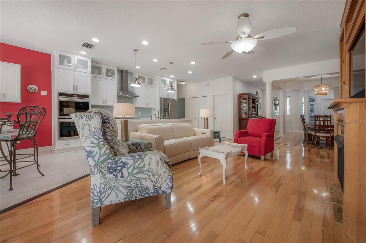 12108 Riverhills Drive, Temple Terrace, FL 33617 Photo