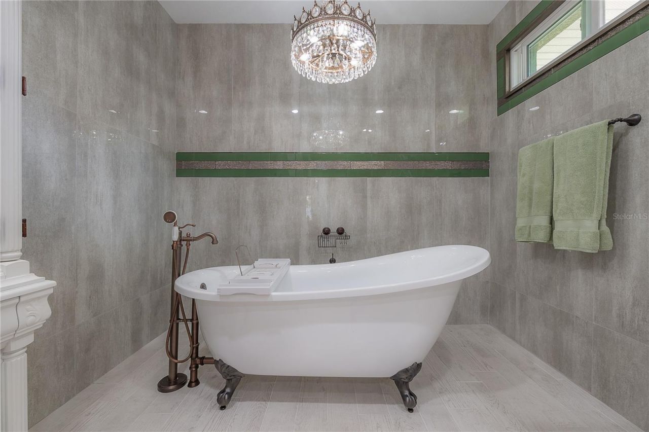 12108 Riverhills Drive, Temple Terrace, FL 33617 Photo