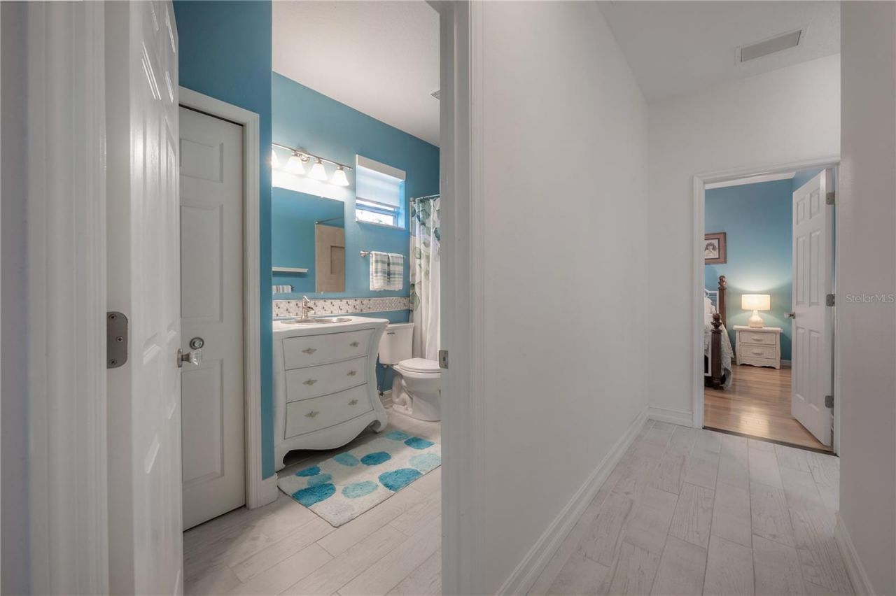 12108 Riverhills Drive, Temple Terrace, FL 33617 Photo