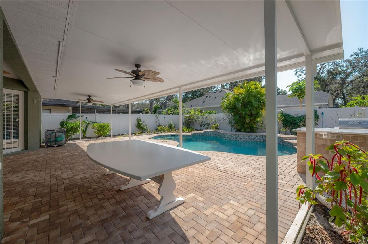 12108 Riverhills Drive, Temple Terrace, FL 33617 Photo