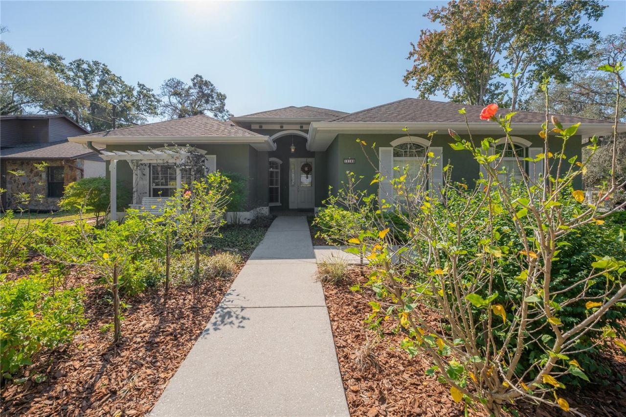 12108 Riverhills Drive, Temple Terrace, FL 33617 Photo