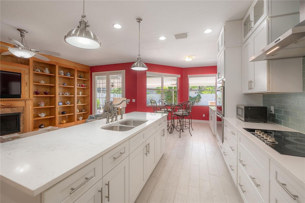 12108 Riverhills Drive, Temple Terrace, FL 33617 Photo