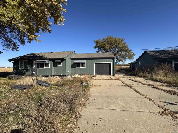 4280 N Hwy 105, No. Sioux City, SD 57049