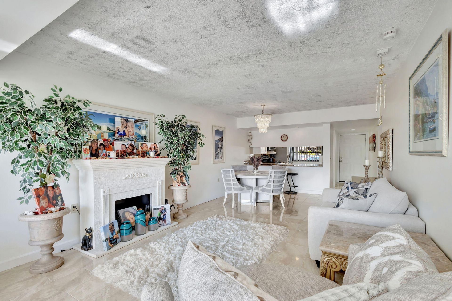 3630 Whitehall Drive, Unit 105, West Palm Beach, FL 33401 Photo