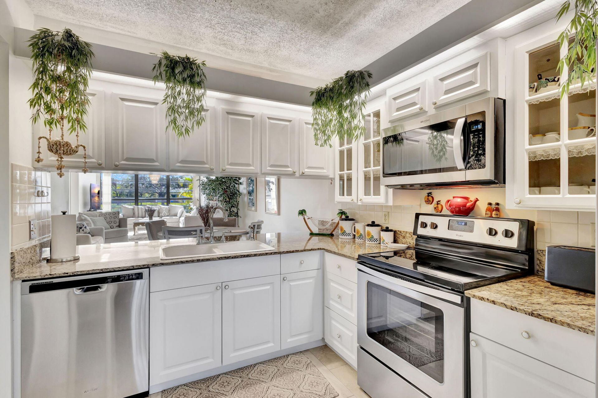 3630 Whitehall Drive, Unit 105, West Palm Beach, FL 33401 Photo