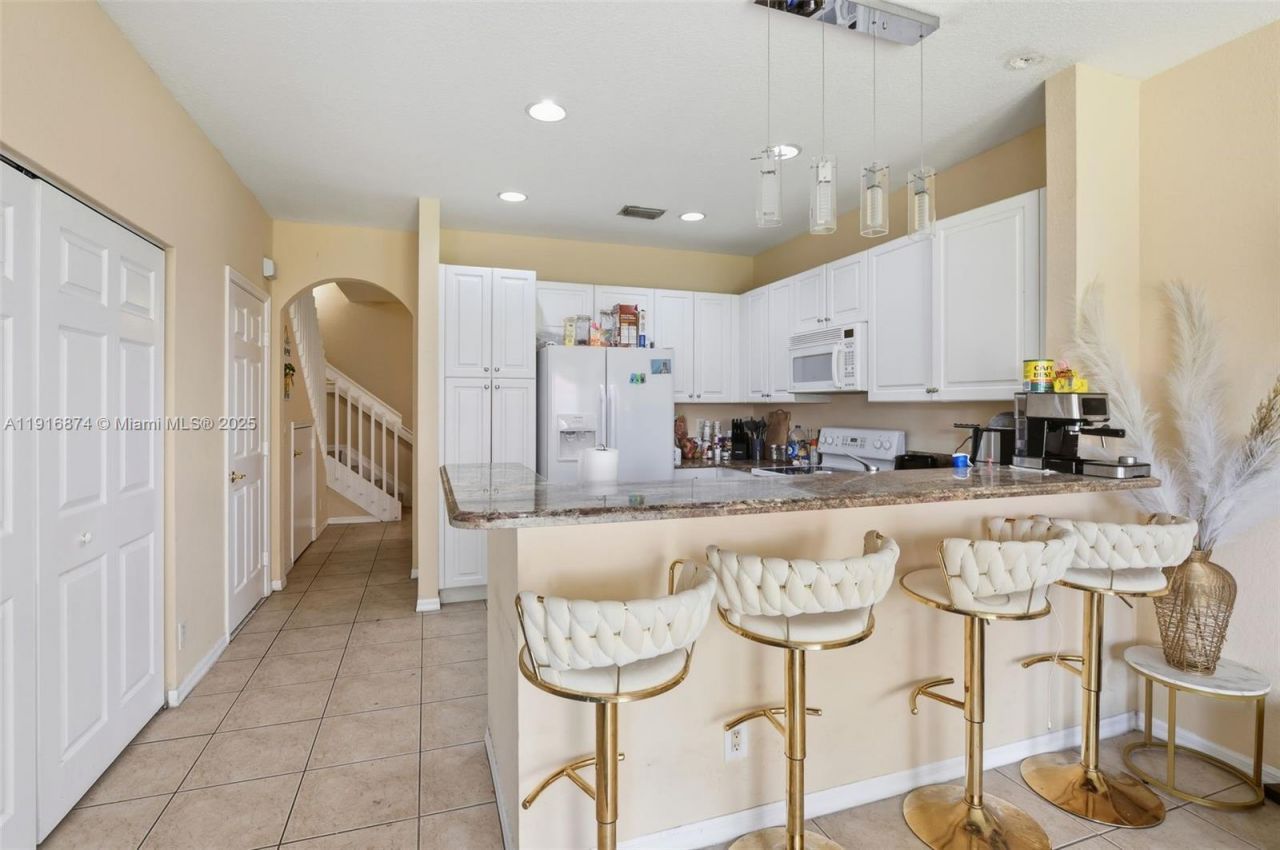 2971 NW 33rd Way, Lauderdale Lakes, FL 33311 Photo