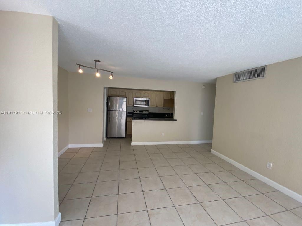 4240 NW 79th Ave, Unit 1C, Doral, FL 33166 Photo