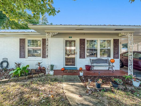 132 NW Loizos Drive, Fort Walton Beach, FL 32548