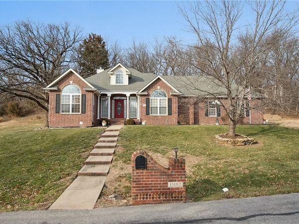 15102 NW 72nd Street, Kansas City, MO 64152
