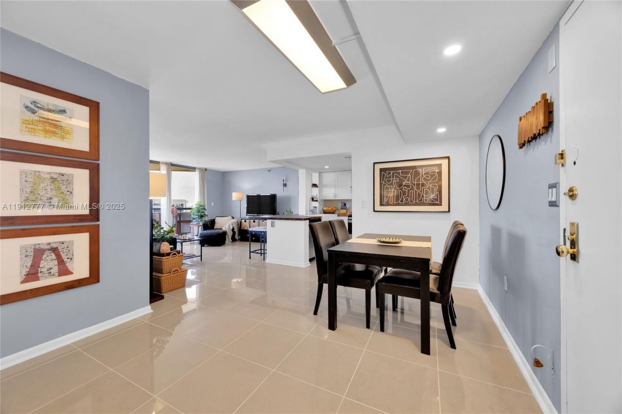 911 E Ponce De Leon Blvd, Unit 1503, Coral Gables, FL 33134 Photo