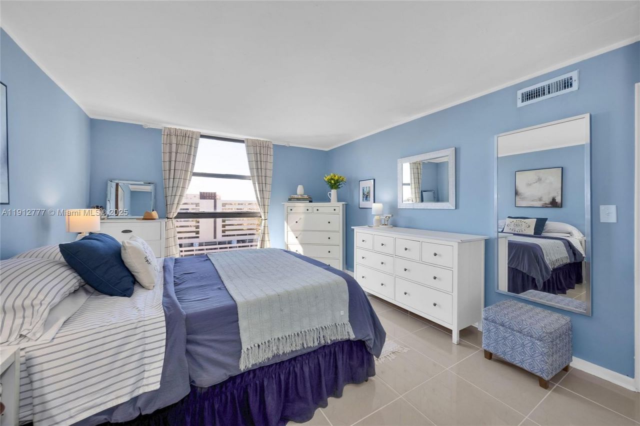 911 E Ponce De Leon Blvd, Unit 1503, Coral Gables, FL 33134 Photo