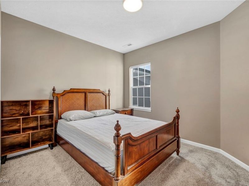 130 W Spring Drive, Elyria, OH 44035 Photo 14