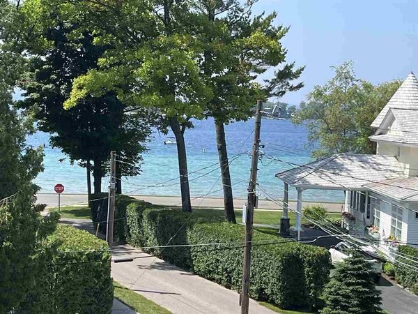 216 Artesian Way, Unit 3, Harbor Springs, MI 49740