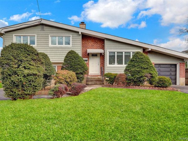 213 W 24th Street, Deer Park, NY 11729