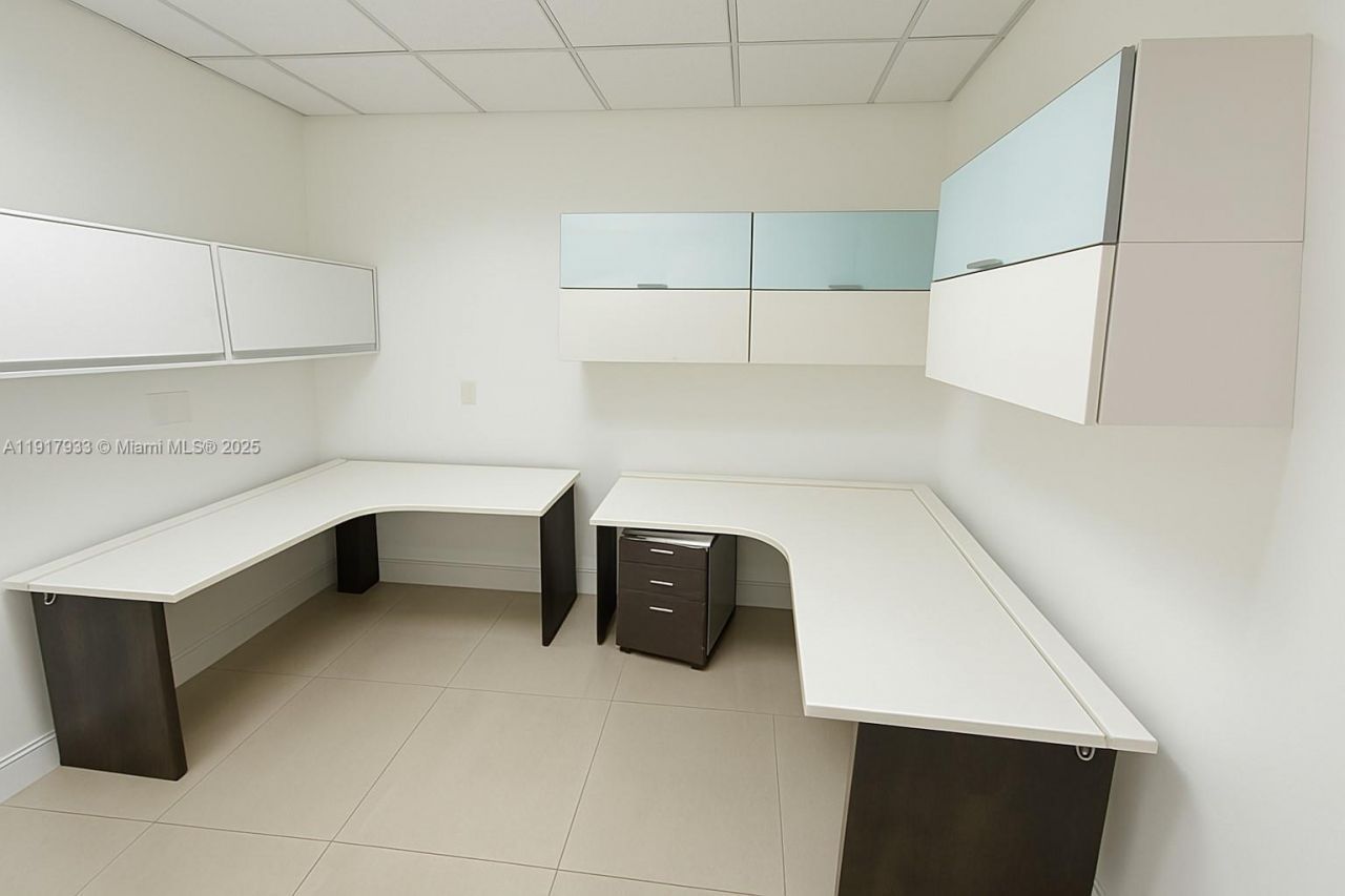 1000 5th St, Unit 304, Miami Beach, FL 33139 Photo