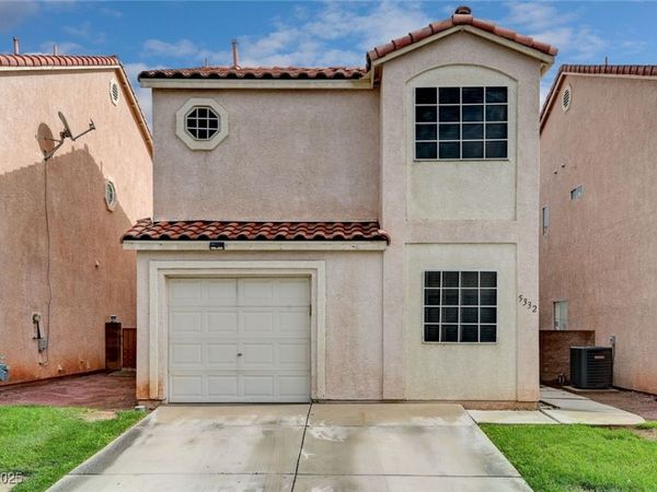 5332 Chili Pepper Street , Las Vegas, NV 89118