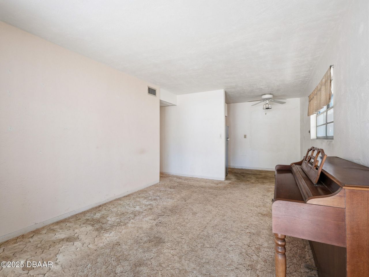 813 E 8th Avenue, New Smyrna Beach, FL 32169 Photo