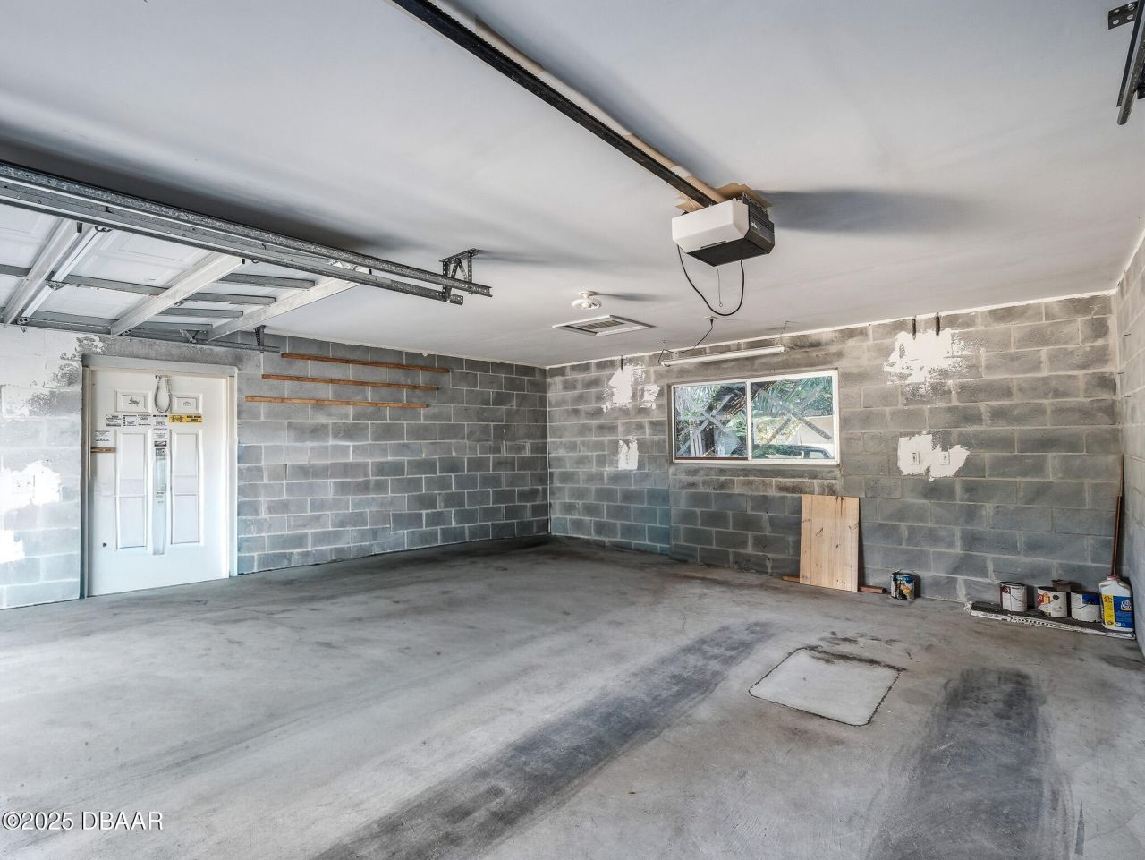 813 E 8th Avenue, New Smyrna Beach, FL 32169 Photo