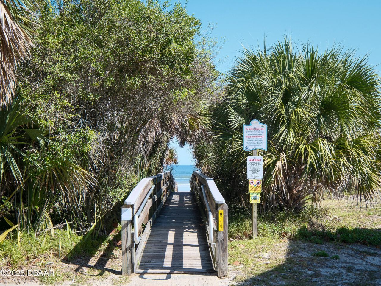 813 E 8th Avenue, New Smyrna Beach, FL 32169 Photo