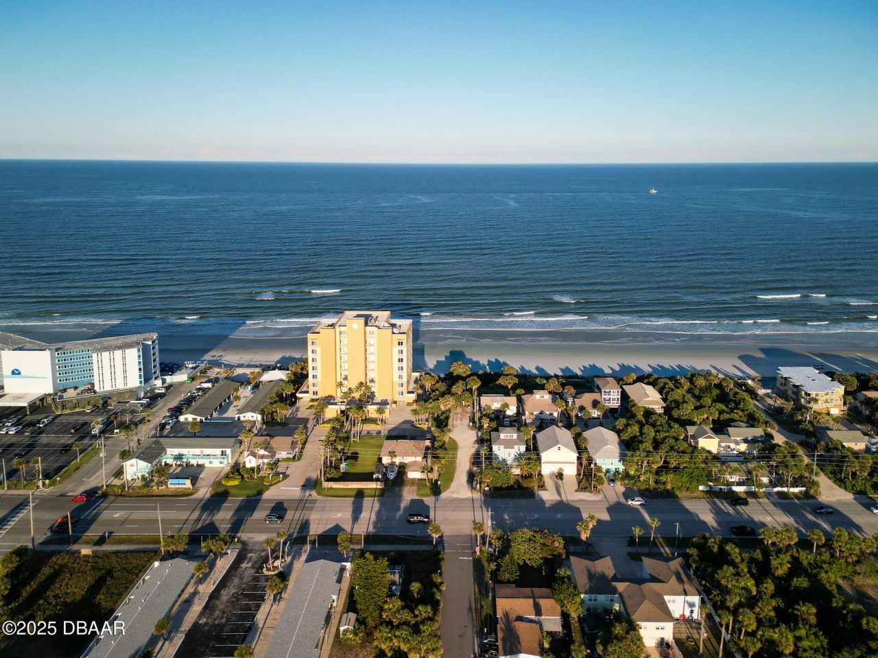 813 E 8th Avenue, New Smyrna Beach, FL 32169 Photo