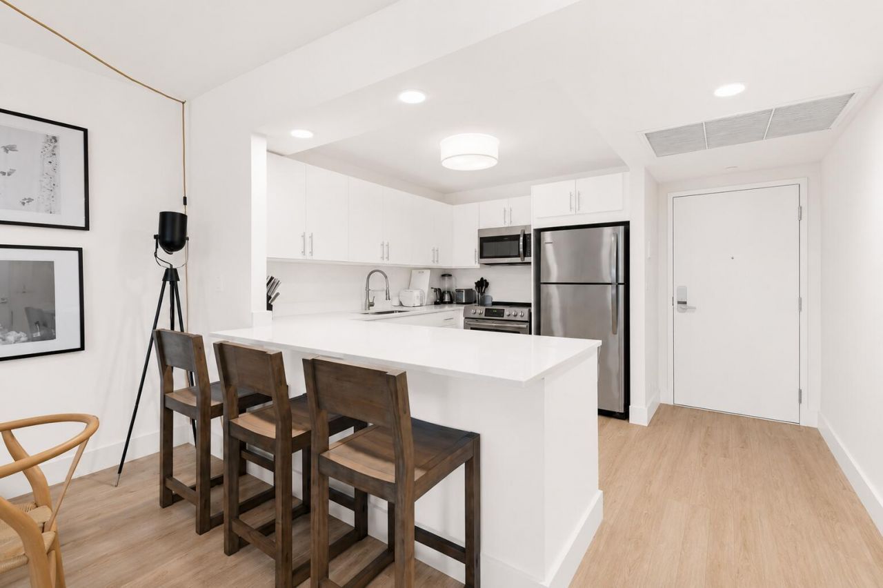 2301 Collins Avenue, Unit 323, Miami Beach, FL 33139 Photo