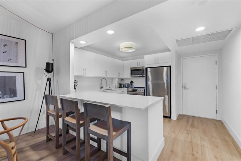 2301 Collins Avenue, Unit 323, Miami Beach, FL 33139 Photo