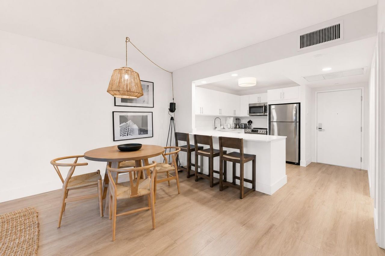 2301 Collins Avenue, Unit 323, Miami Beach, FL 33139 Photo