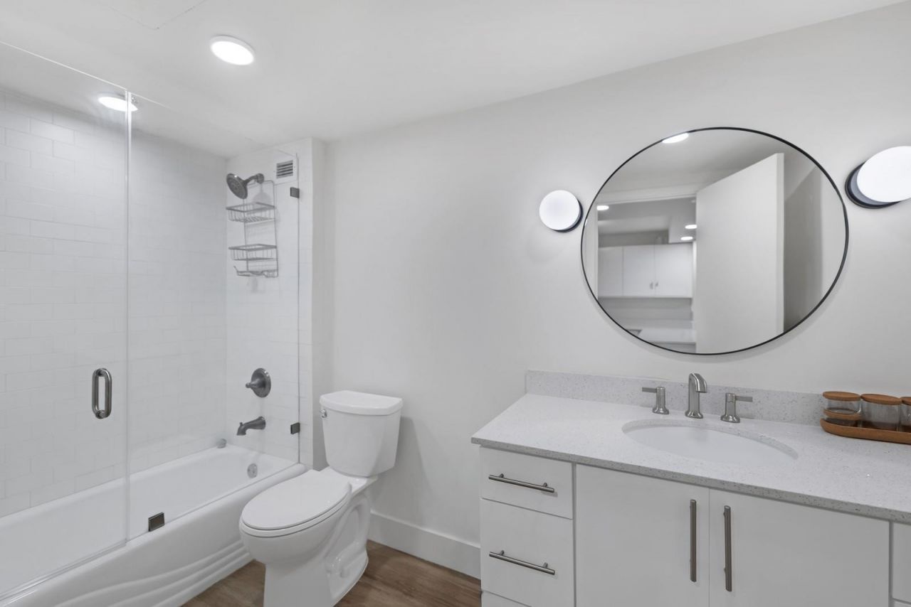 2301 Collins Avenue, Unit 323, Miami Beach, FL 33139 Photo