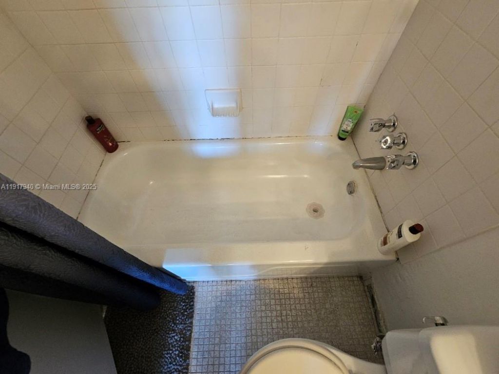 1200 NE Miami Gardens Dr, Unit 605W, Miami, FL 33179 Photo