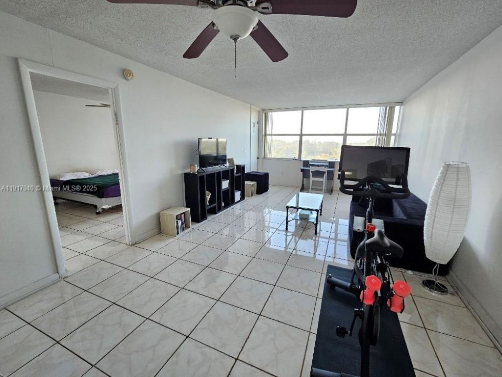 1200 NE Miami Gardens Dr, Unit 605W, Miami, FL 33179 Photo