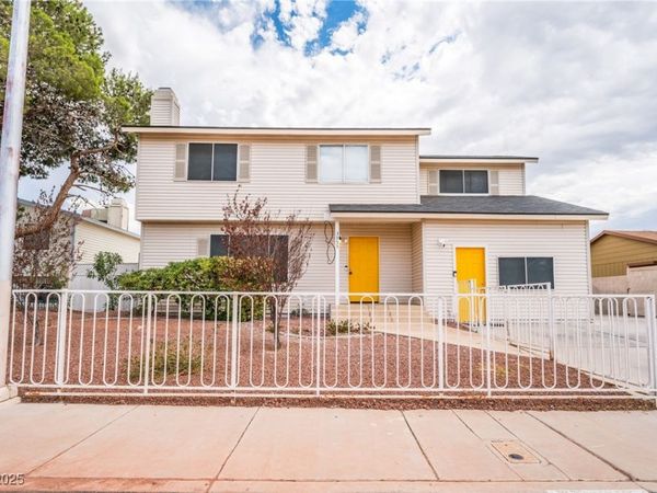 3955 Savoy Court, Las Vegas, NV 89115