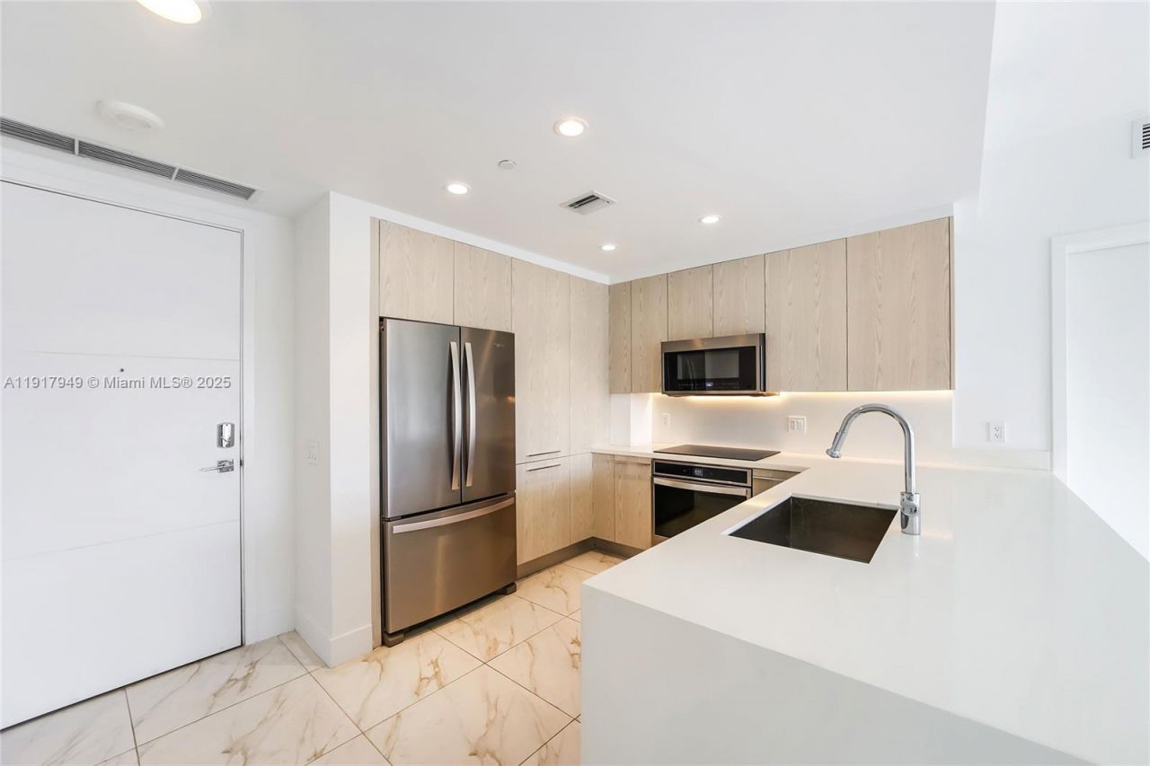 2000 Metropica Way, Unit 306, Sunrise, FL 33323 Photo