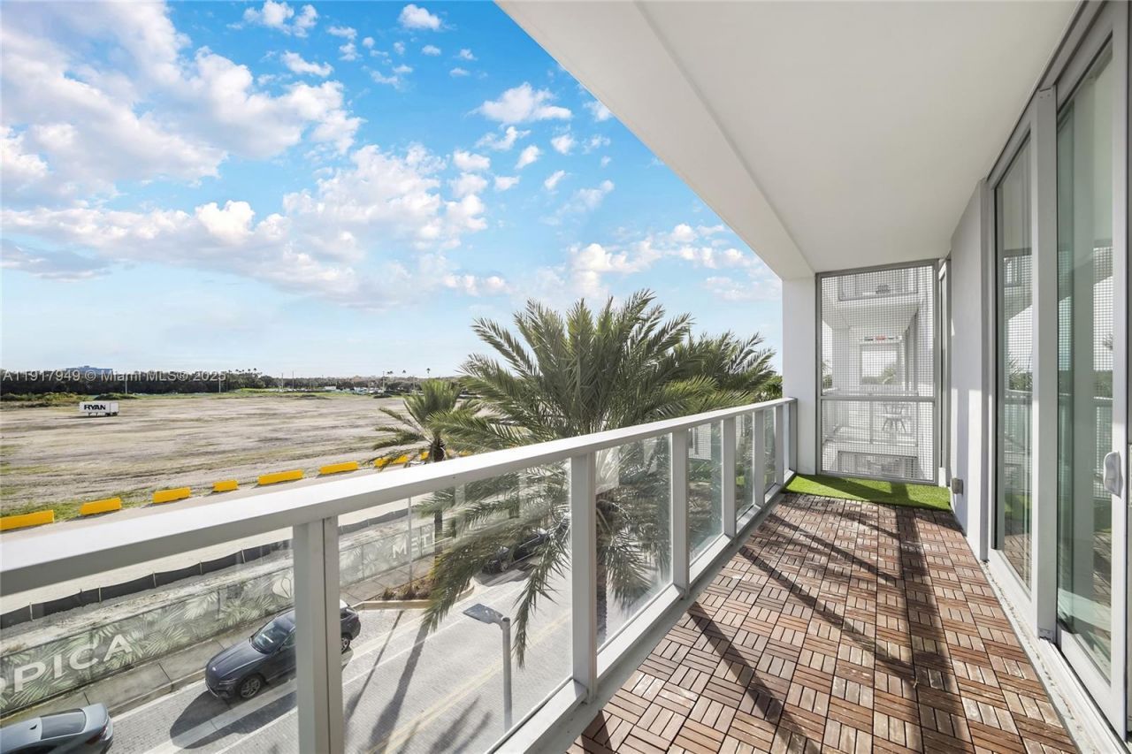 2000 Metropica Way, Unit 306, Sunrise, FL 33323 Photo