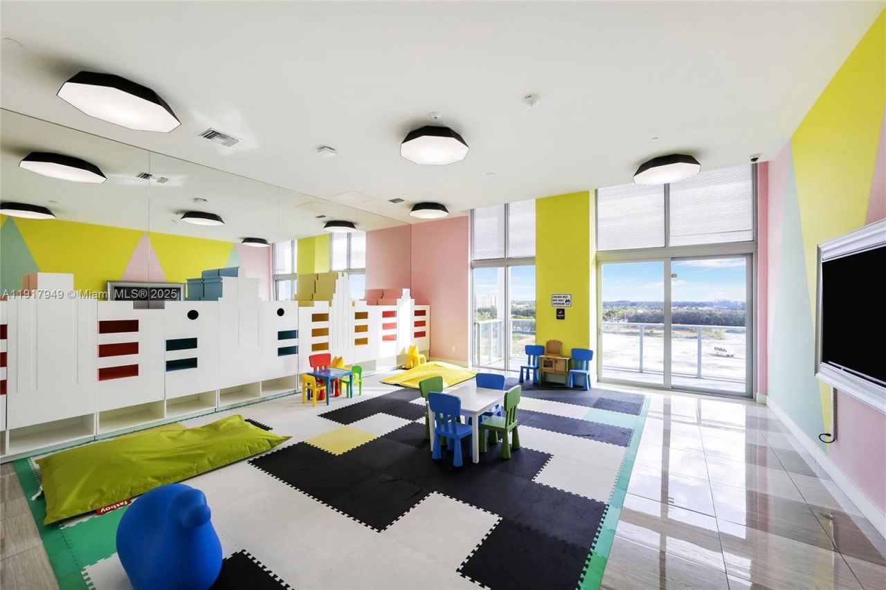 2000 Metropica Way, Unit 306, Sunrise, FL 33323 Photo