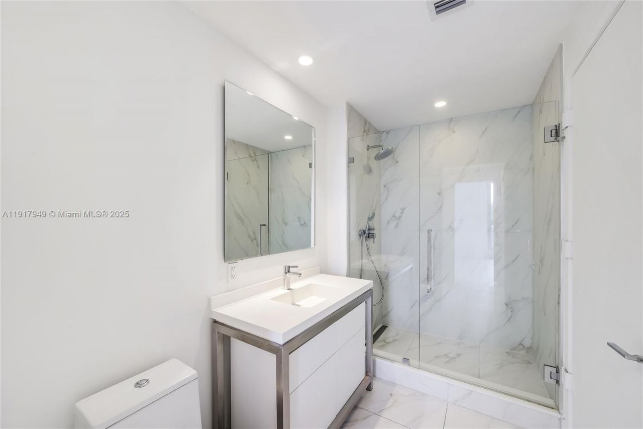 2000 Metropica Way, Unit 306, Sunrise, FL 33323 Photo