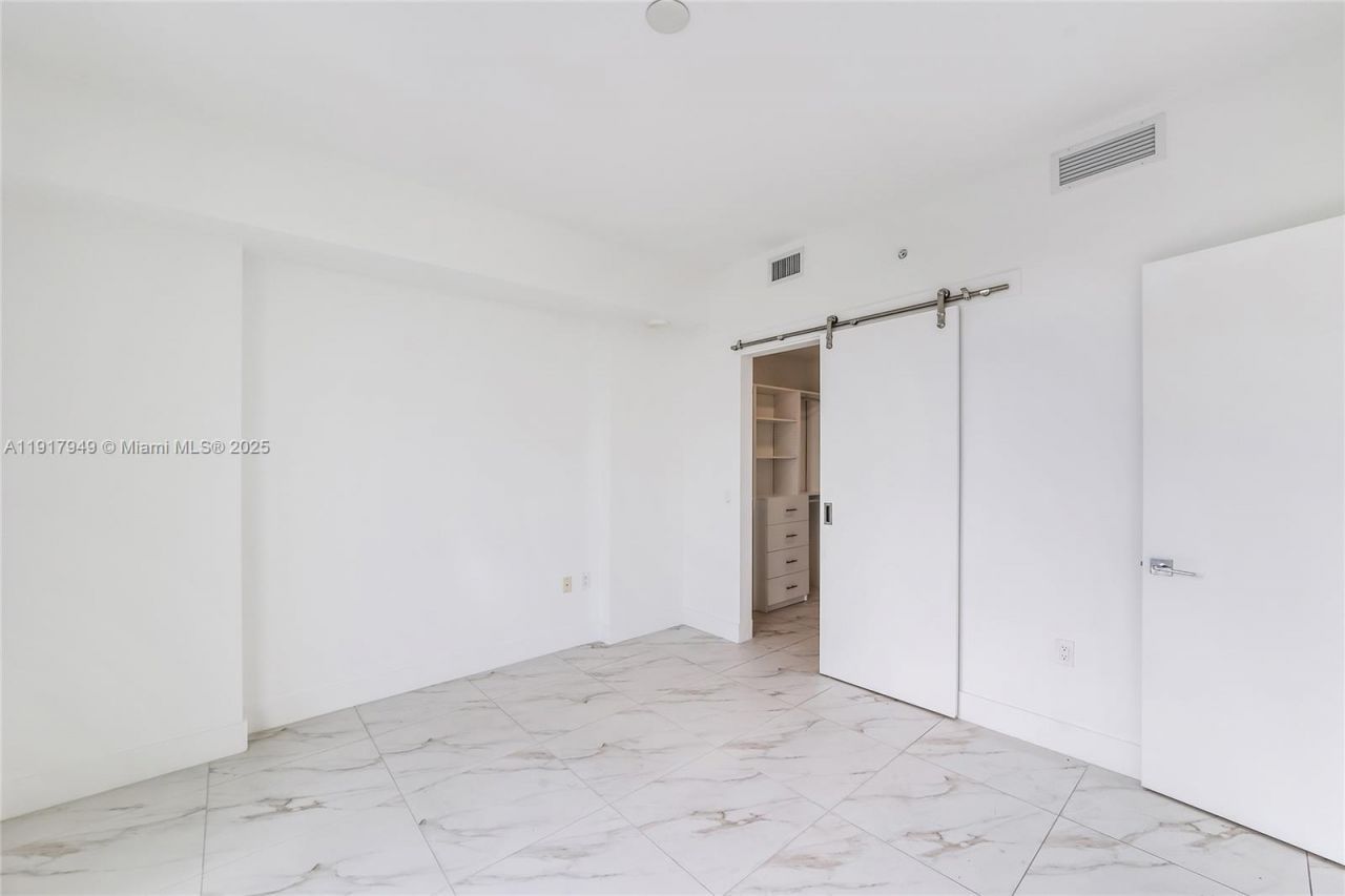 2000 Metropica Way, Unit 306, Sunrise, FL 33323 Photo